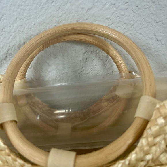 Little Daisy Straw Wooden Ring Handbag - Picture 2 of 6